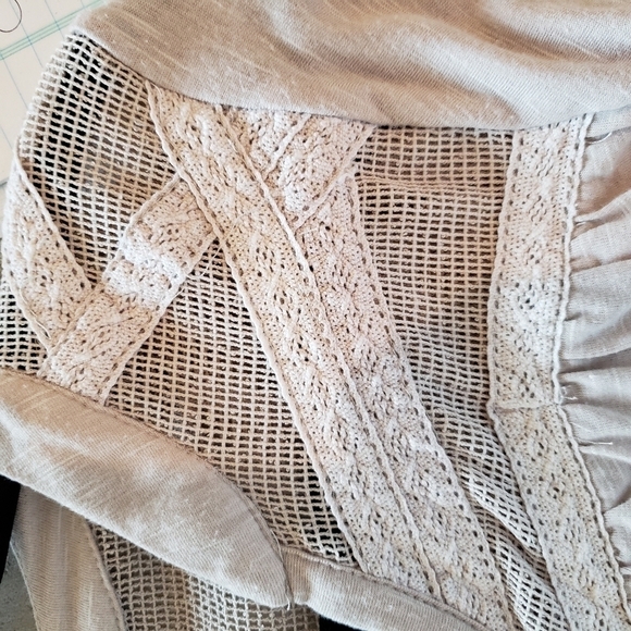 NINE 1 Eight peasant top open work Boho SIZE small - Picture 9 of 10